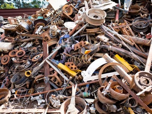 Thu mua phế liệu quận 2 giá cao tại 24h